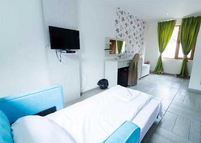 Hotel Elinor Complex